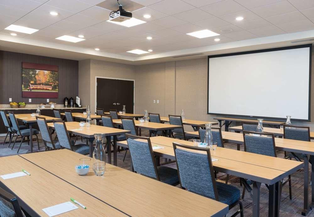 Courtyard By Marriott Mt. Pleasant At Central Michigan University Mount Pleasant Dış mekan fotoğraf