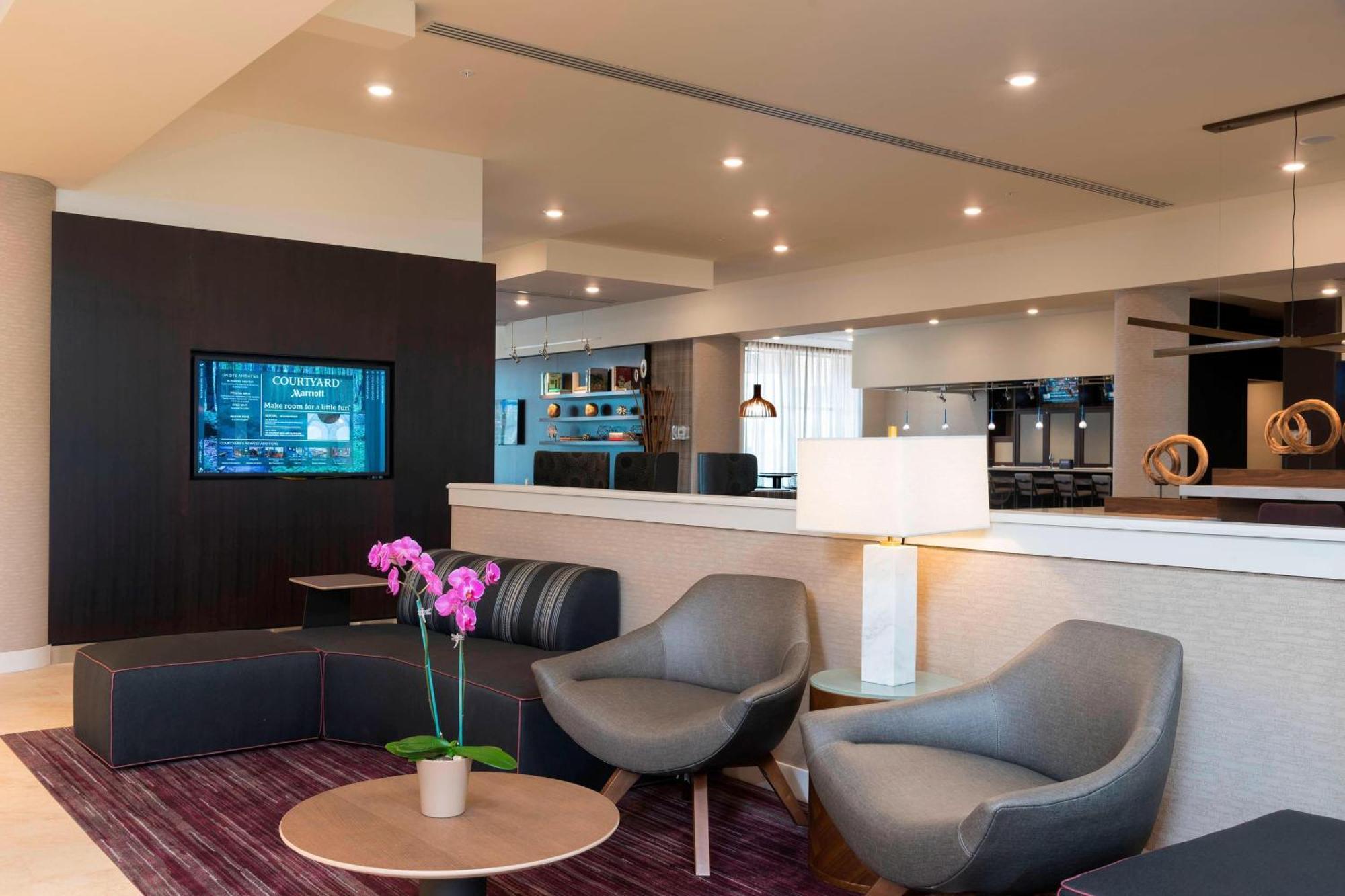 Courtyard By Marriott Mt. Pleasant At Central Michigan University Mount Pleasant Dış mekan fotoğraf