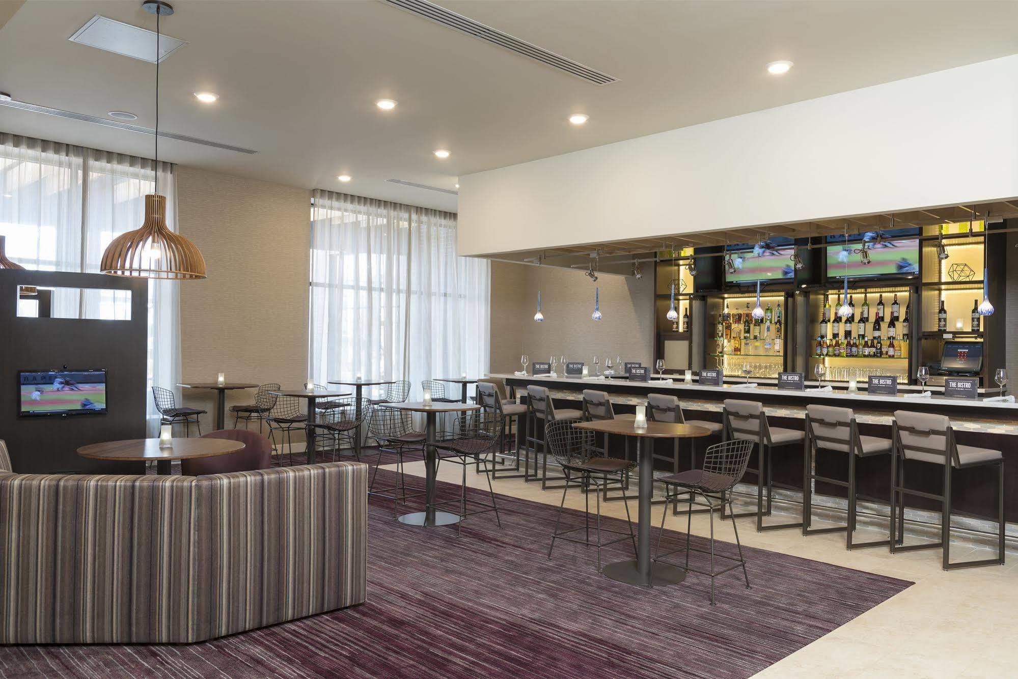 Courtyard By Marriott Mt. Pleasant At Central Michigan University Mount Pleasant Dış mekan fotoğraf